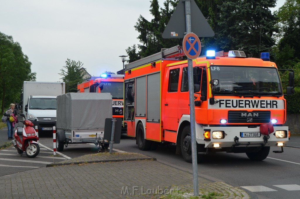 Feuer Koeln Porz Gremberghoven Oberstr P09.JPG - Miklos Laubert